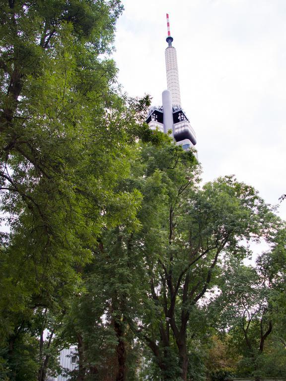 Apartment Sense Of Zizkov プラハ エクステリア 写真